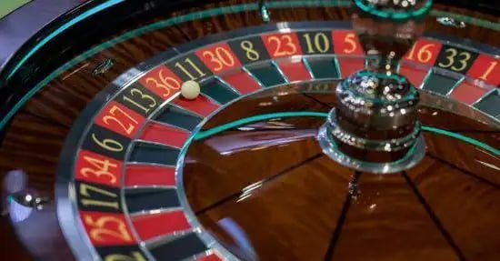 Layar sportsbook dan permainan slot online aquaslot369